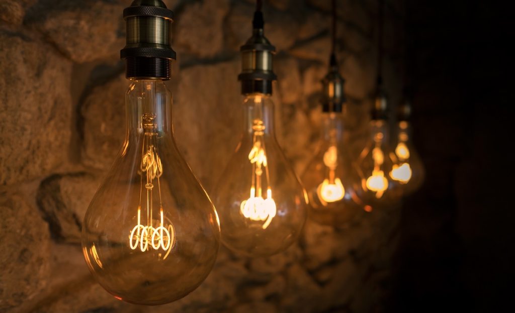 How are LED Bulbs dimmed
