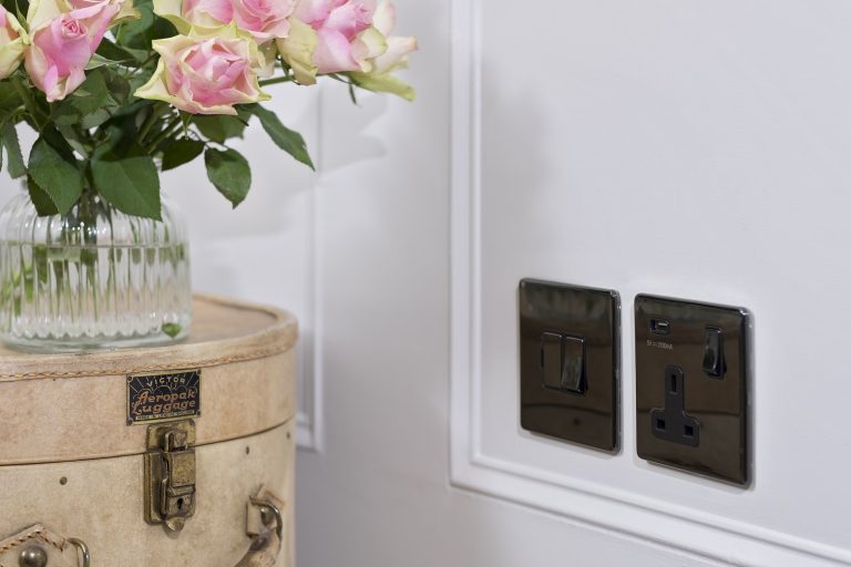 Cheap Sockets and Switches Vs Expensive Elesi Blog